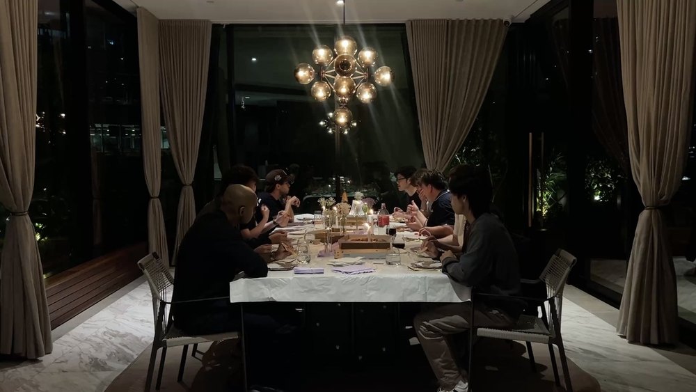 A Hyphae founders dinner by candlelight